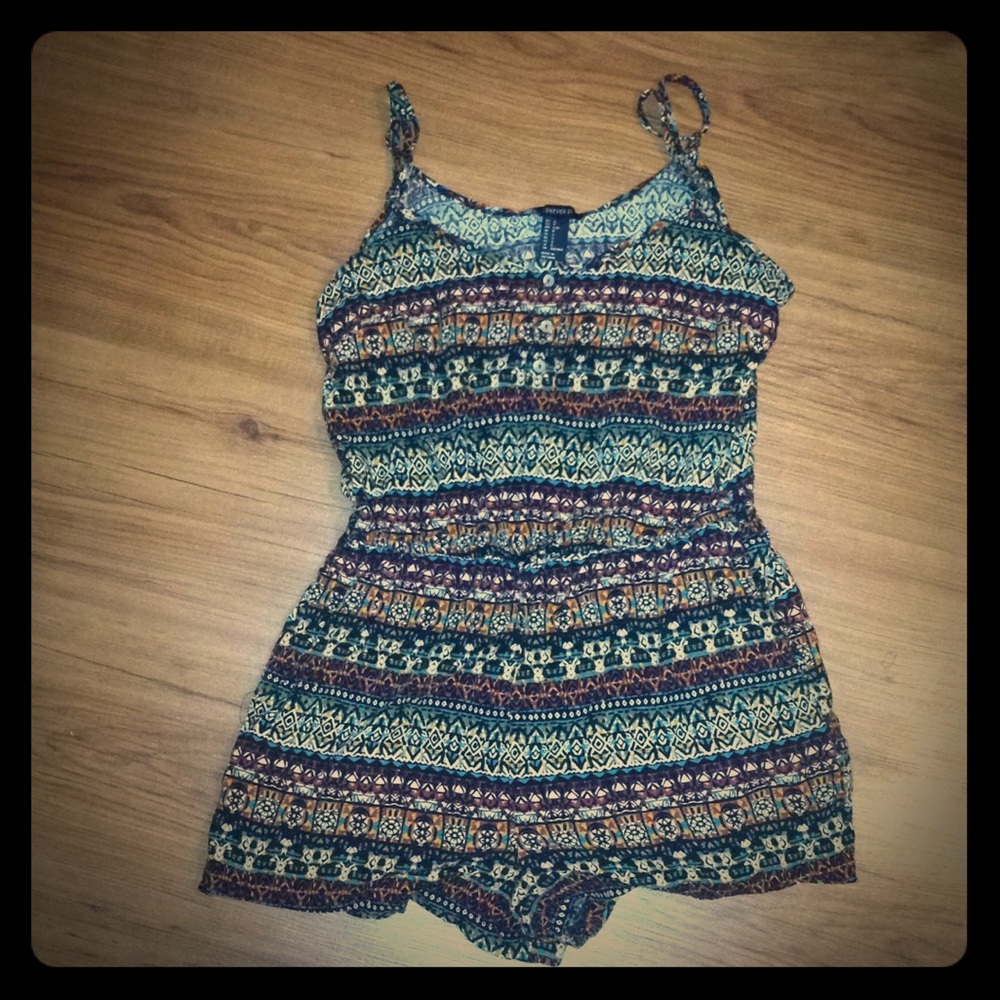 Multicolored Jumper🦋🌵🌻🌹🌸